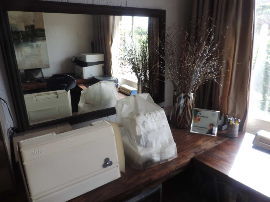 2 Bedroom Property for Sale in Glenvista Gauteng