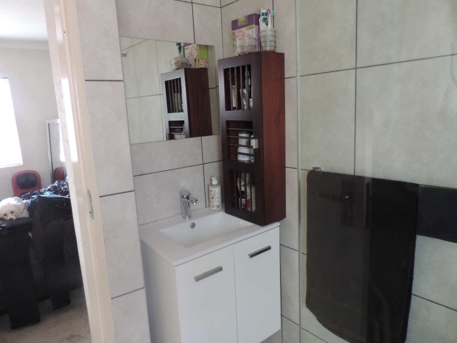 2 Bedroom Property for Sale in Glenvista Gauteng