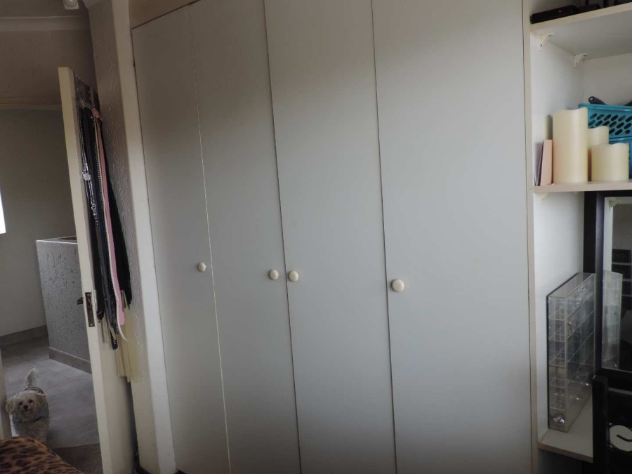 2 Bedroom Property for Sale in Glenvista Gauteng