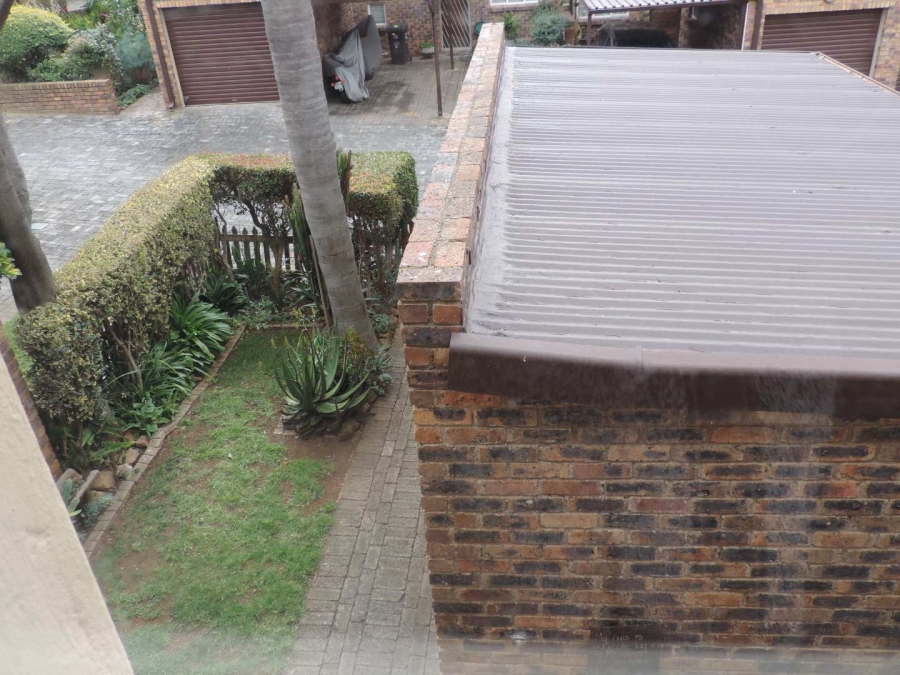2 Bedroom Property for Sale in Glenvista Gauteng