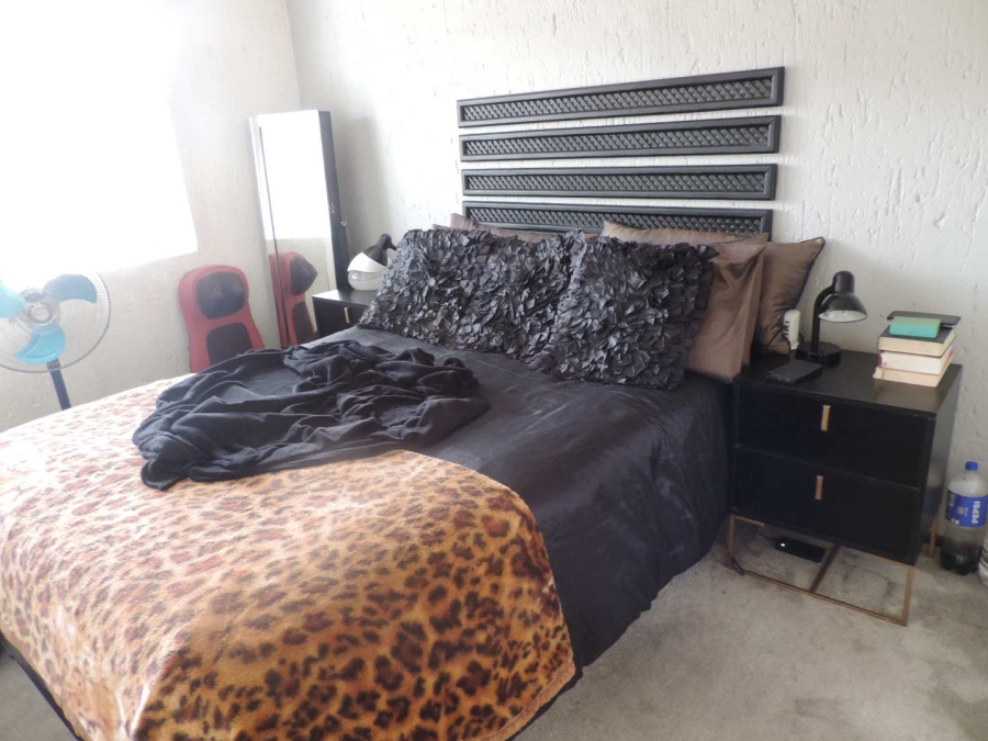 2 Bedroom Property for Sale in Glenvista Gauteng