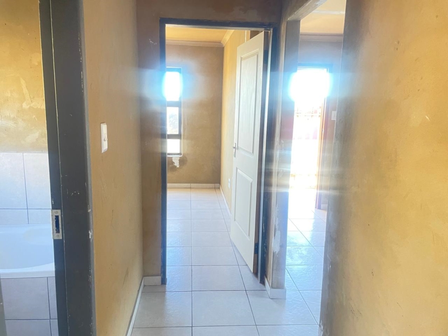 2 Bedroom Property for Sale in Mapetla Gauteng