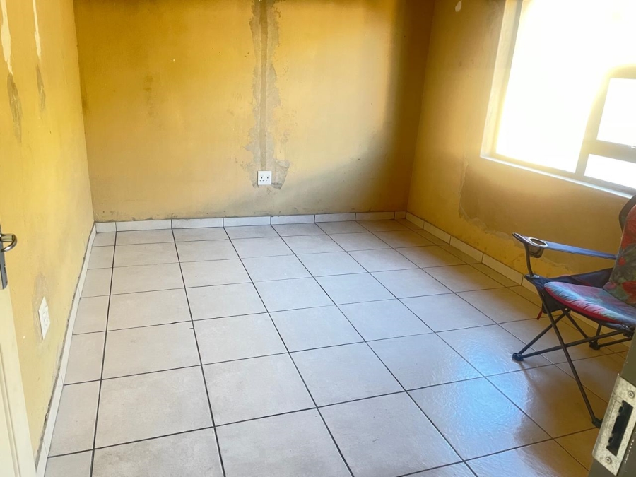 2 Bedroom Property for Sale in Mapetla Gauteng