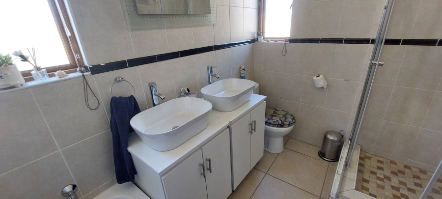 2 Bedroom Property for Sale in Meyersdal Gauteng