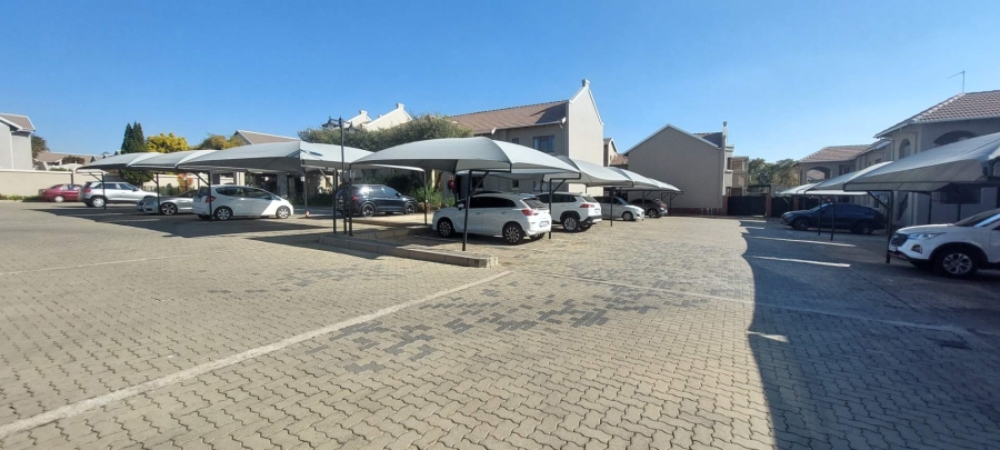 2 Bedroom Property for Sale in Meyersdal Gauteng