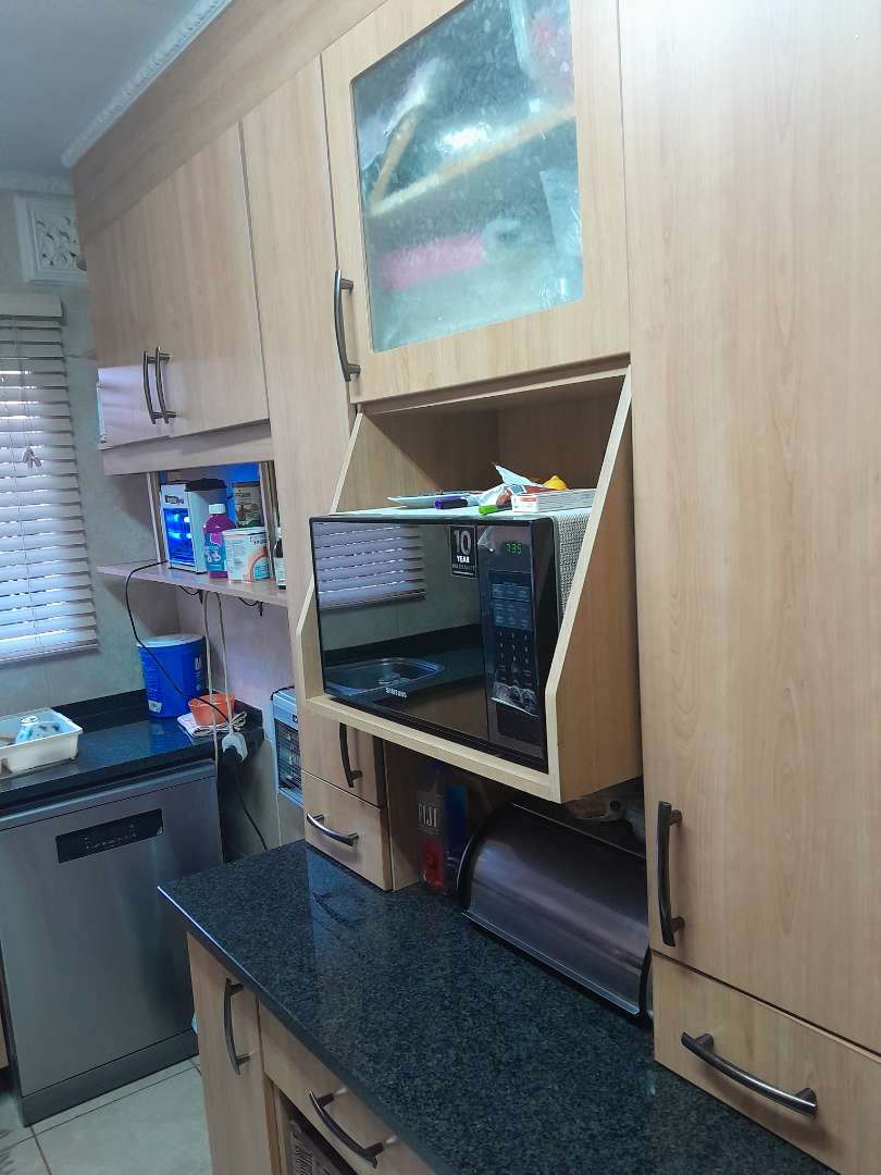 2 Bedroom Property for Sale in South Crest Gauteng
