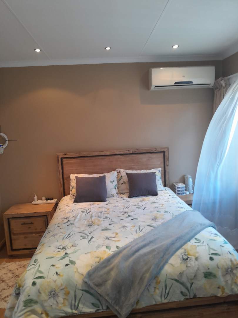 2 Bedroom Property for Sale in South Crest Gauteng