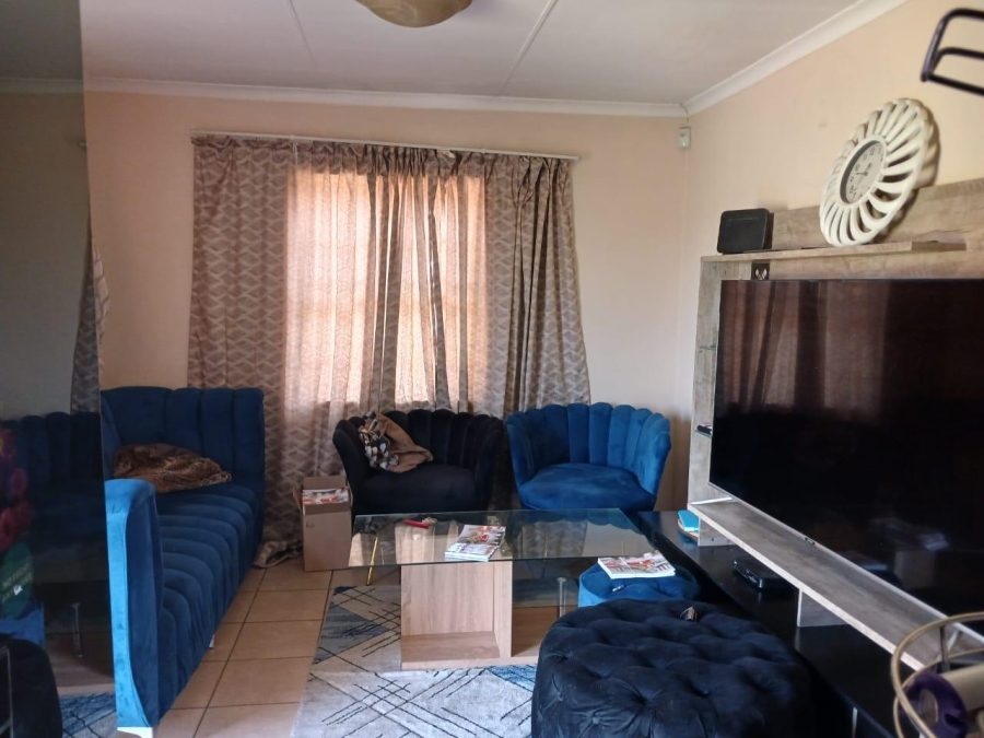 To Let 3 Bedroom Property for Rent in Thatch Hill Estate Gauteng