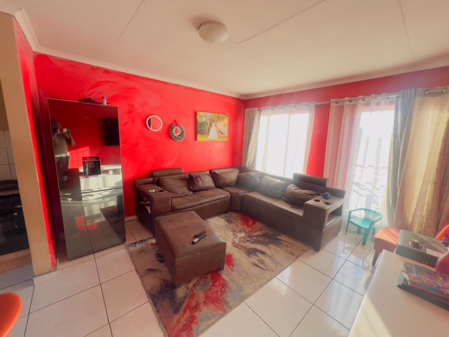 2 Bedroom Property for Sale in The Orchards Gauteng