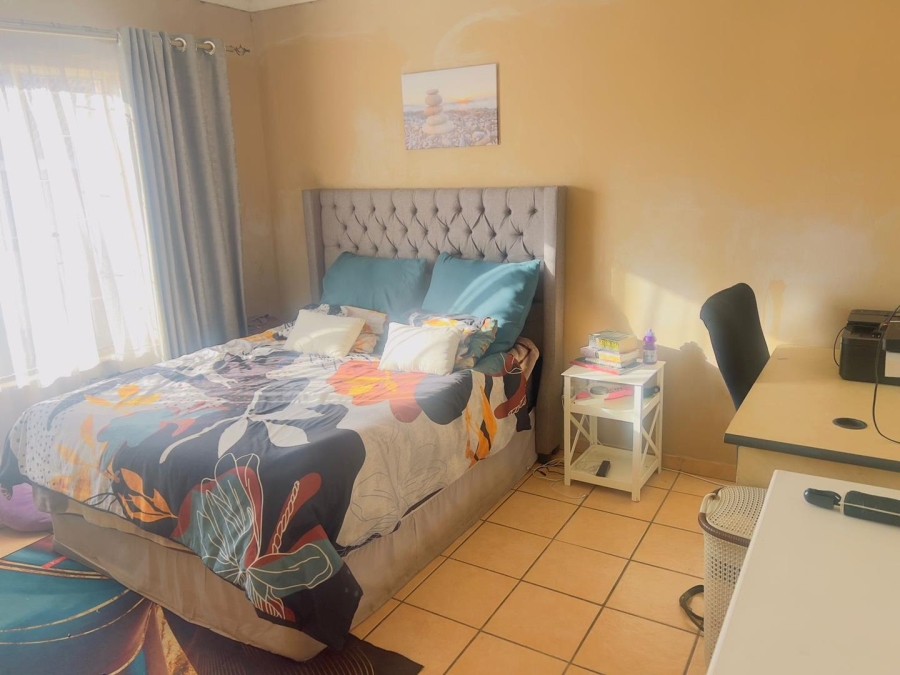 2 Bedroom Property for Sale in The Orchards Gauteng