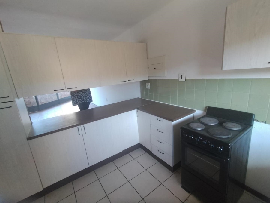 2 Bedroom Property for Sale in Pretoria North Gauteng