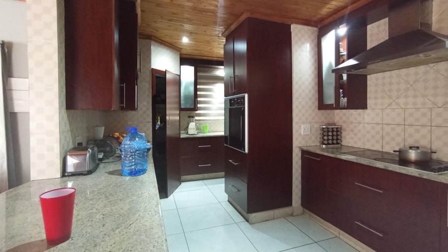 4 Bedroom Property for Sale in Amandasig Gauteng