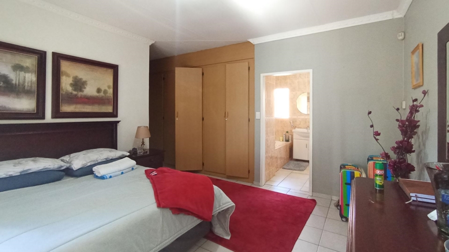 4 Bedroom Property for Sale in Amandasig Gauteng