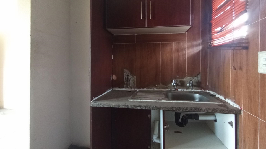 2 Bedroom Property for Sale in Rosslyn Gauteng