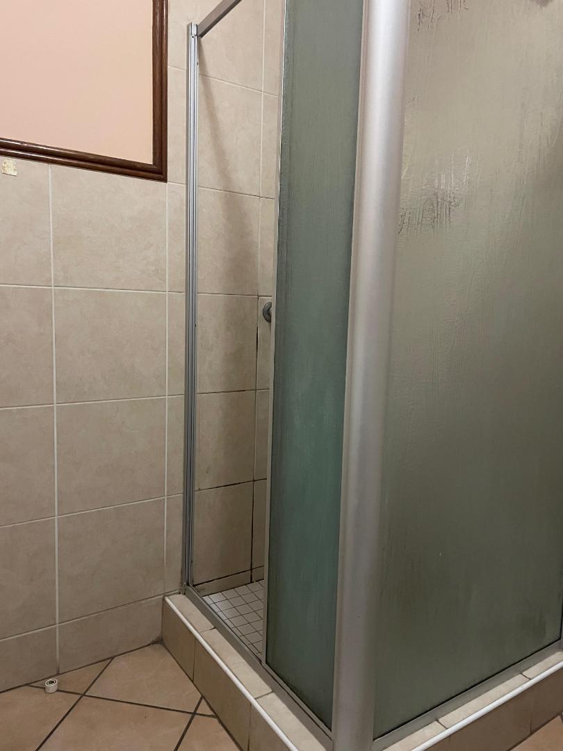 To Let 2 Bedroom Property for Rent in Die Hoewes Gauteng