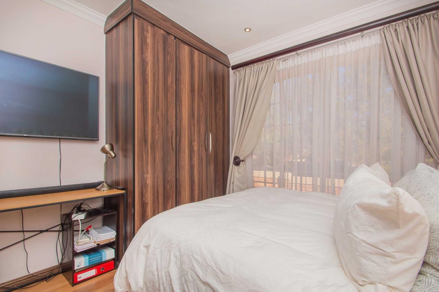 3 Bedroom Property for Sale in Honeydew Grove Gauteng