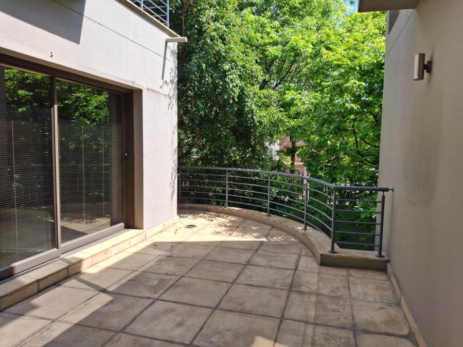 To Let 2 Bedroom Property for Rent in Melrose North Gauteng