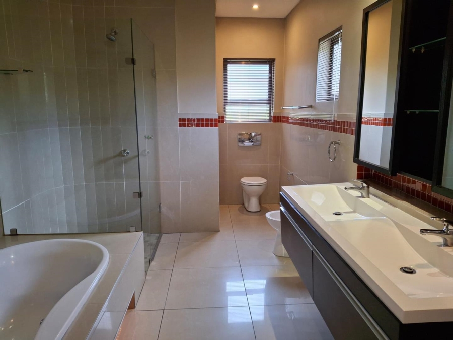 To Let 2 Bedroom Property for Rent in Melrose North Gauteng