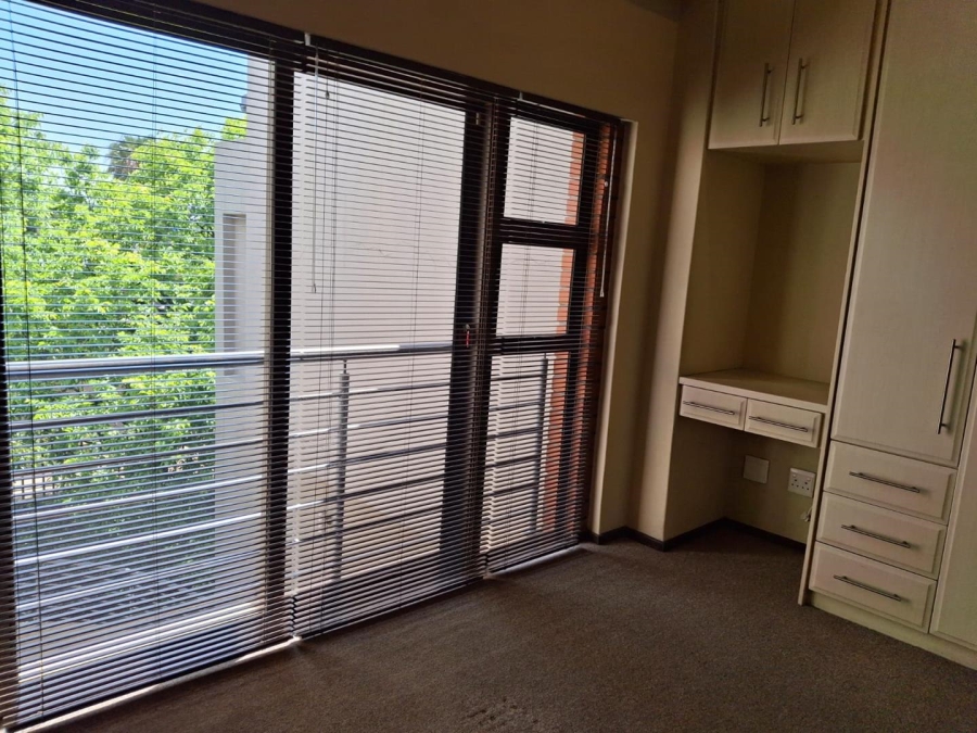 To Let 2 Bedroom Property for Rent in Melrose North Gauteng