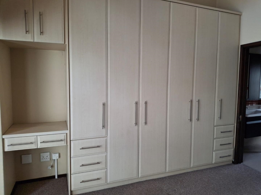 To Let 2 Bedroom Property for Rent in Melrose North Gauteng