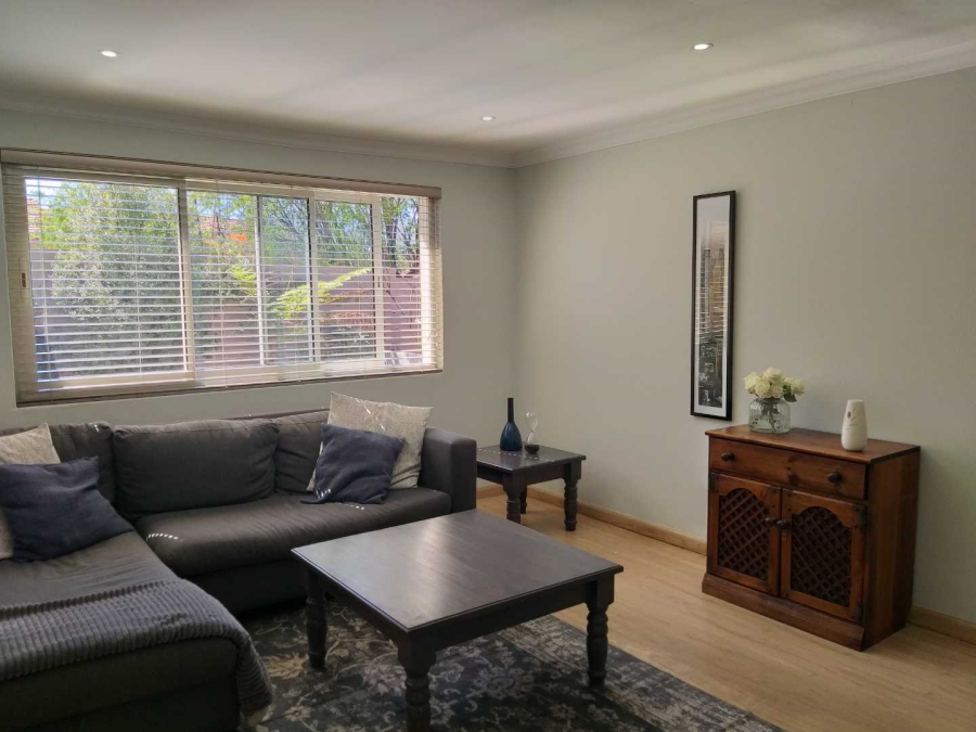 To Let 3 Bedroom Property for Rent in Olivedale Gauteng