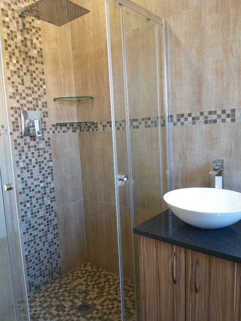 To Let 3 Bedroom Property for Rent in Olivedale Gauteng