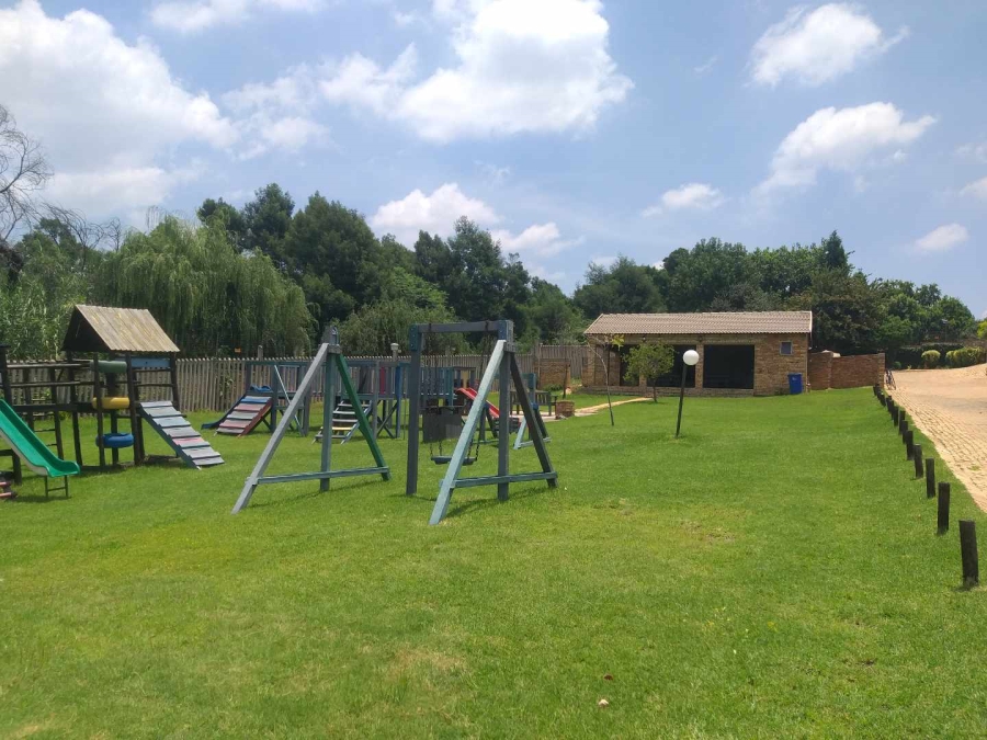 To Let 3 Bedroom Property for Rent in Olivedale Gauteng
