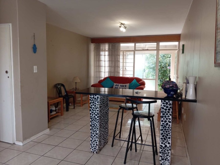 To Let 2 Bedroom Property for Rent in Glenhazel Gauteng