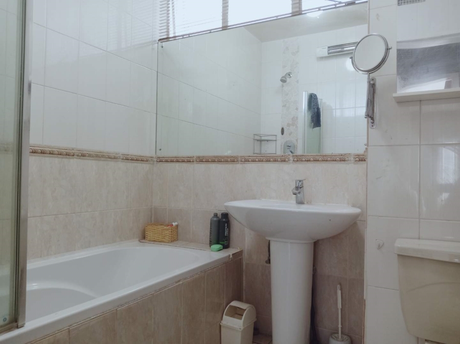 To Let 2 Bedroom Property for Rent in Glenhazel Gauteng