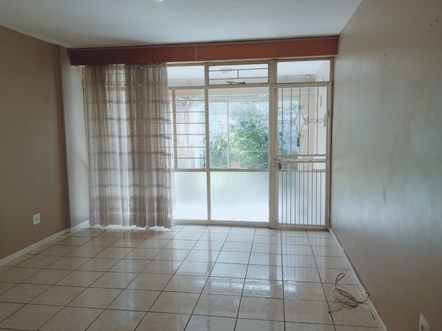 To Let 2 Bedroom Property for Rent in Glenhazel Gauteng