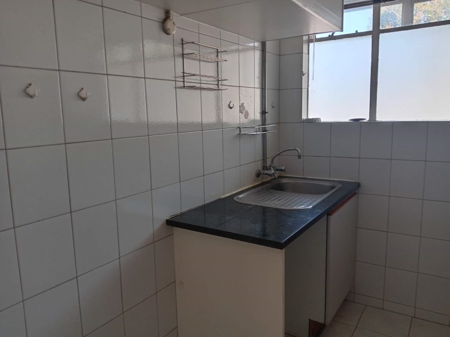 To Let 2 Bedroom Property for Rent in Glenhazel Gauteng