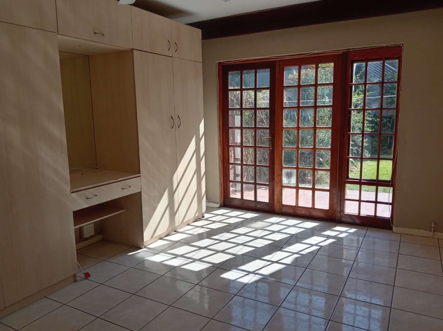 To Let 2 Bedroom Property for Rent in Glenhazel Gauteng