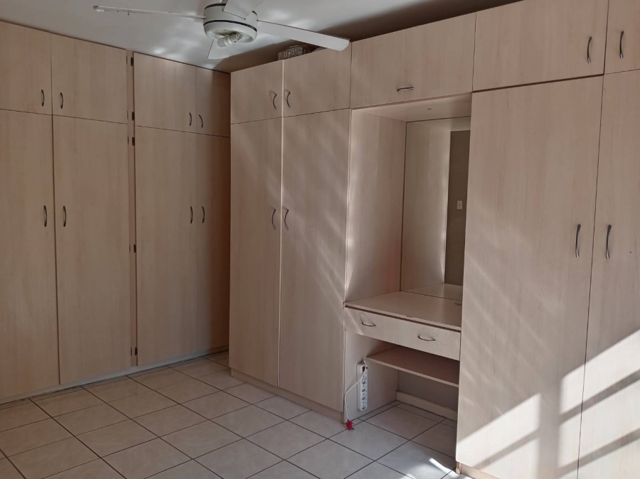 To Let 2 Bedroom Property for Rent in Glenhazel Gauteng