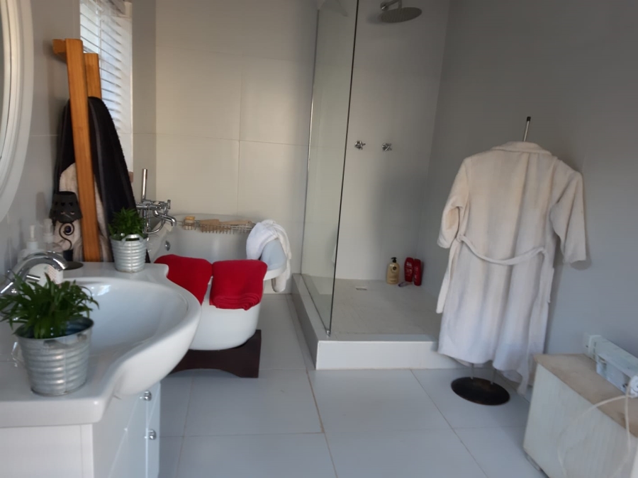7 Bedroom Property for Sale in Albertville Gauteng
