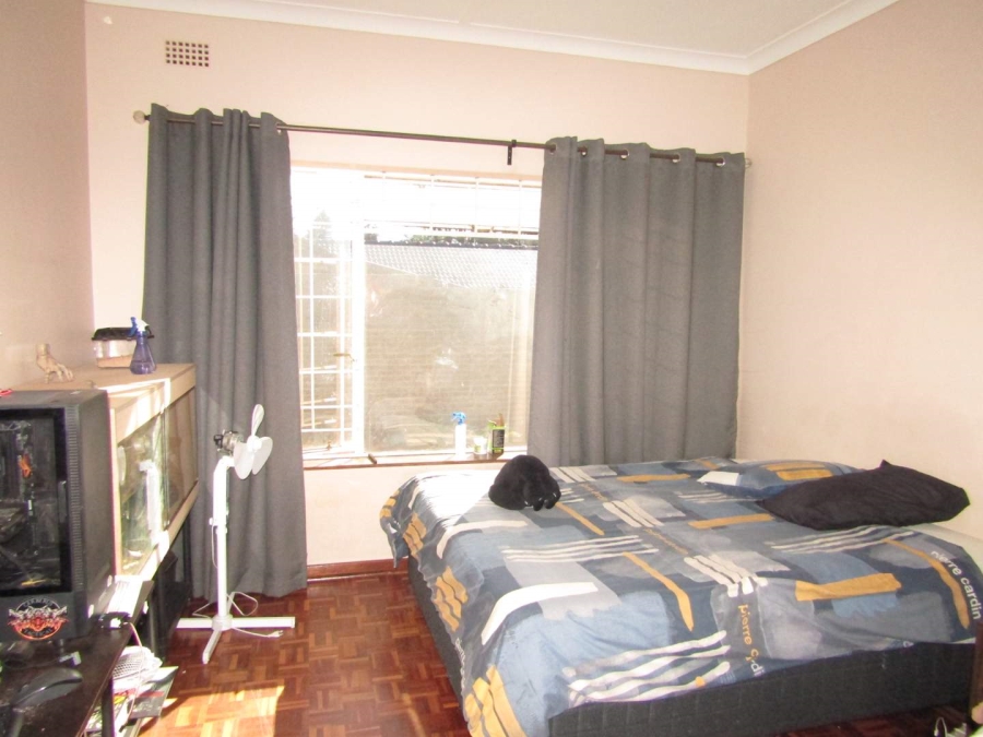 To Let 5 Bedroom Property for Rent in Sydenham Gauteng