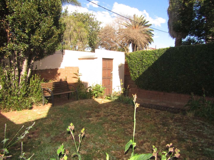 To Let 5 Bedroom Property for Rent in Sydenham Gauteng