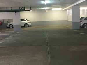 To Let 1 Bedroom Property for Rent in Illovo Gauteng