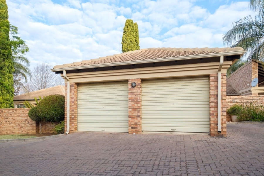 2 Bedroom Property for Sale in Moreleta Park Gauteng