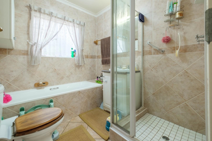 4 Bedroom Property for Sale in Moreleta Park Gauteng