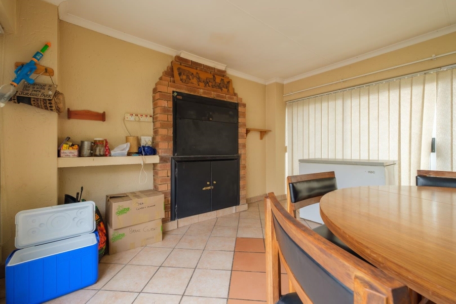 4 Bedroom Property for Sale in Moreleta Park Gauteng