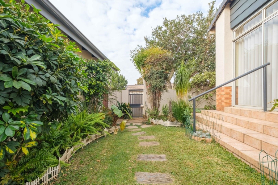 4 Bedroom Property for Sale in Moreleta Park Gauteng