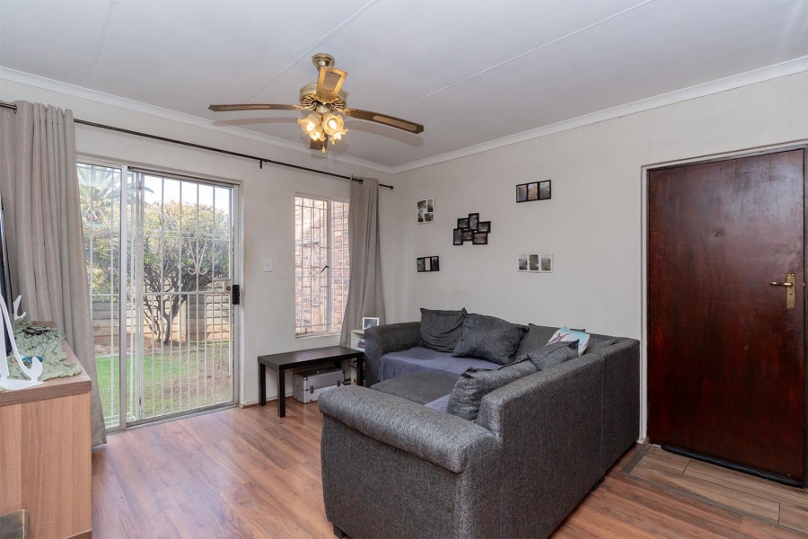 2 Bedroom Property for Sale in Birchleigh Gauteng