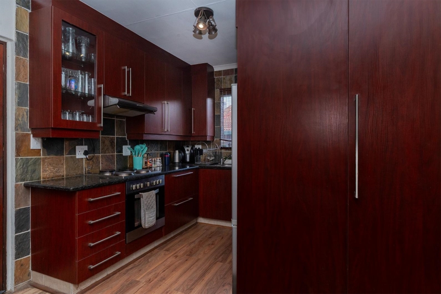 2 Bedroom Property for Sale in Birchleigh Gauteng