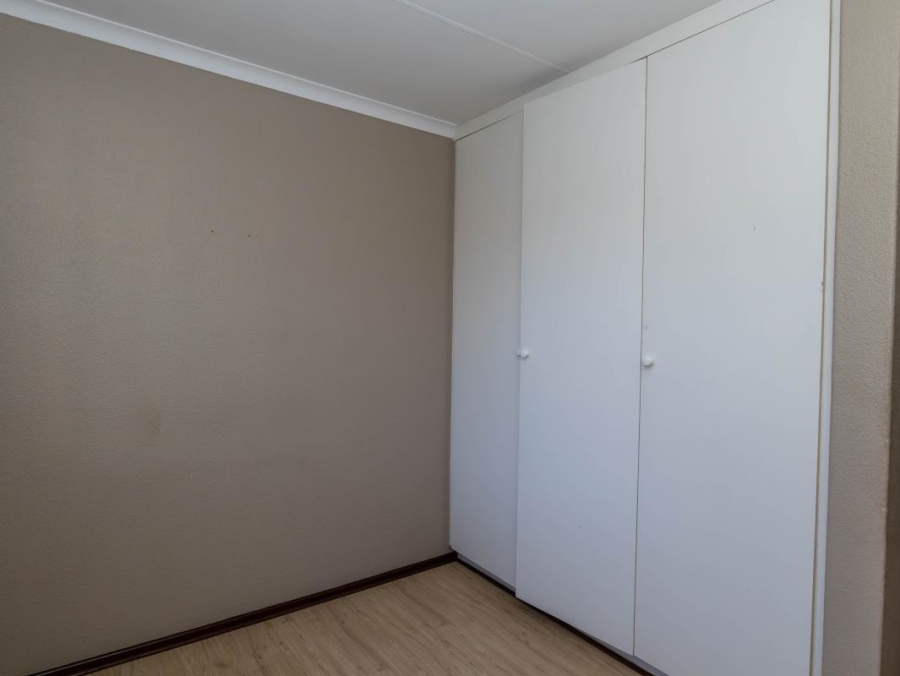 2 Bedroom Property for Sale in Edenvale Gauteng
