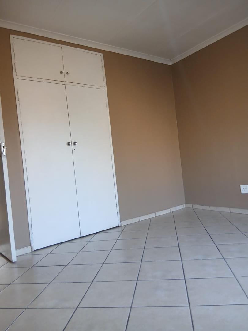 3 Bedroom Property for Sale in Dersley Gauteng