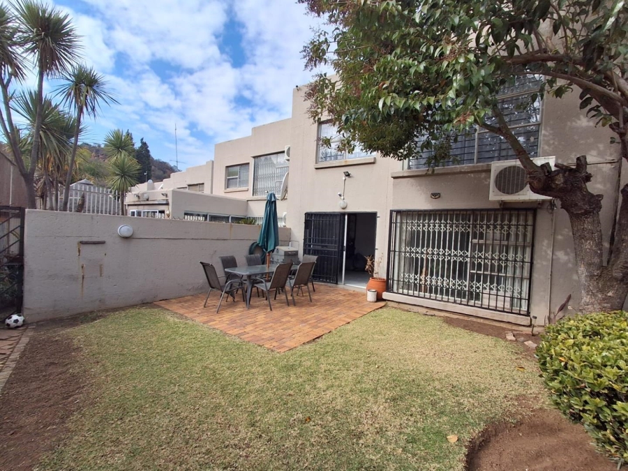 3 Bedroom Property for Sale in Bassonia Gauteng
