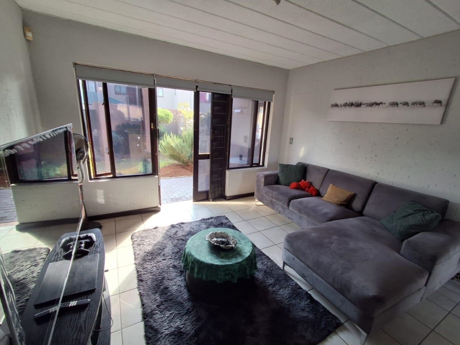 2 Bedroom Property for Sale in Glenvista Gauteng