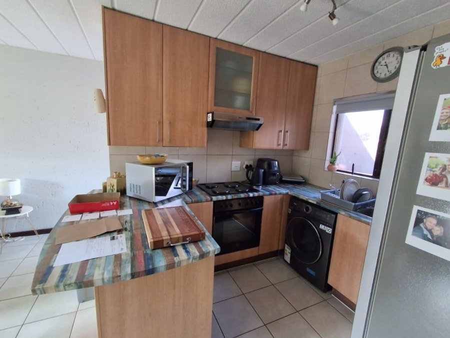 2 Bedroom Property for Sale in Glenvista Gauteng