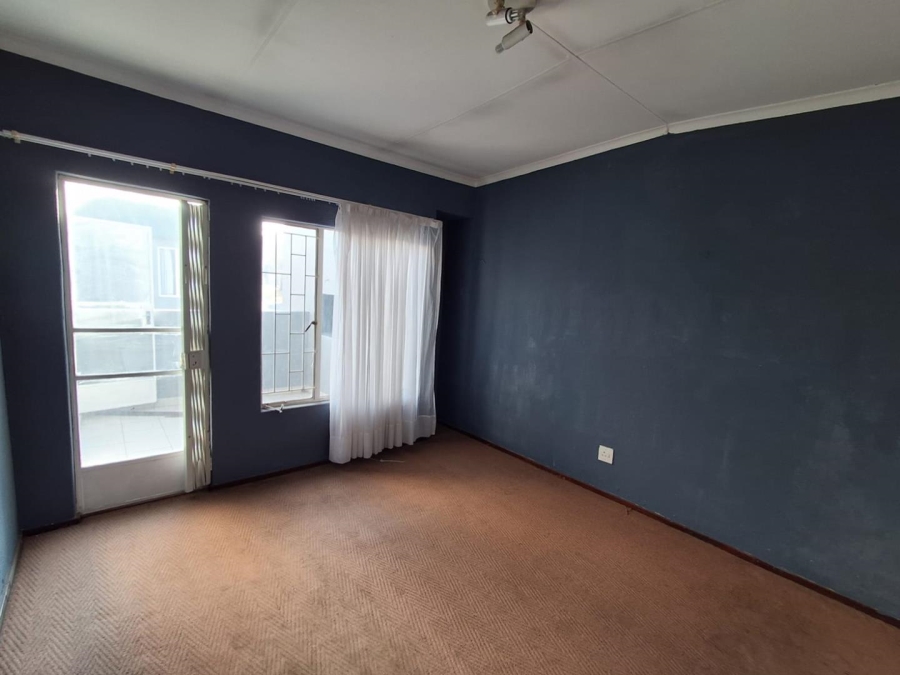 2 Bedroom Property for Sale in Mulbarton Gauteng