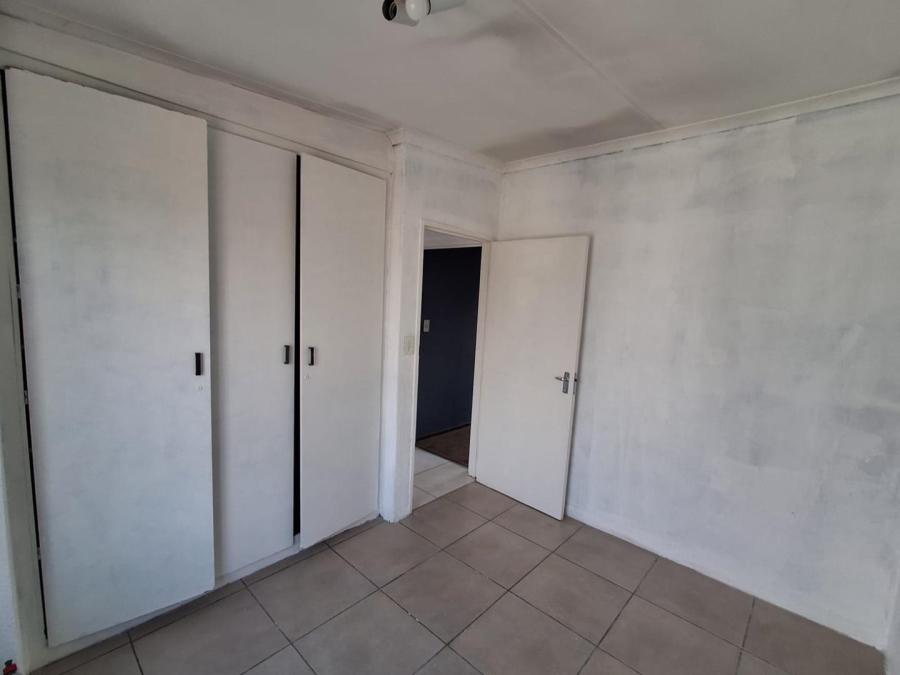 2 Bedroom Property for Sale in Mulbarton Gauteng